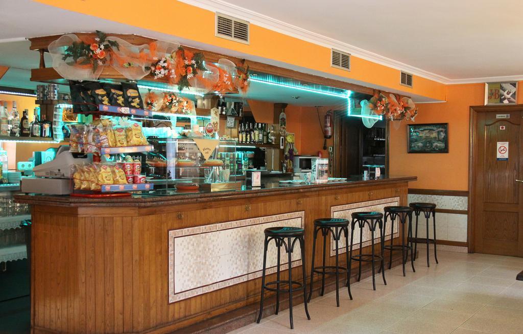 Hostal Ekaitza Hotell Lesaka Exteriör bild