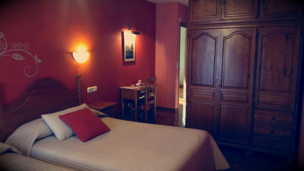 Hostal Ekaitza Hotell Lesaka Exteriör bild